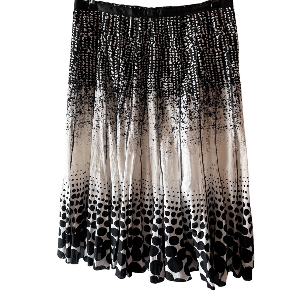 Cleo size 6, black and white abstract, polkadot women’s cotton  bell skirt
